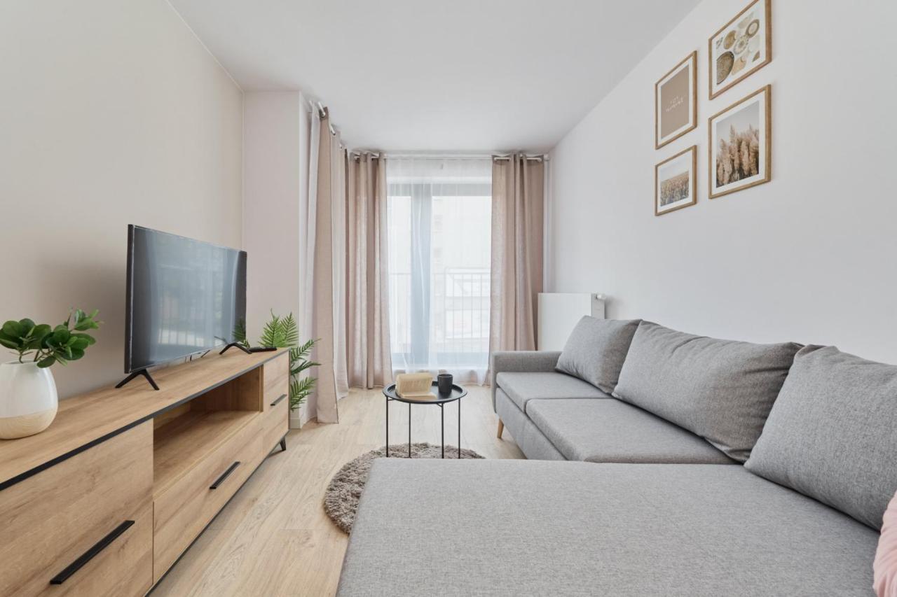 Nowoczesny Apartament Z Balkonem I Parkingiem W Centrum Wroclawia By Noclegi Renters ภายนอก รูปภาพ