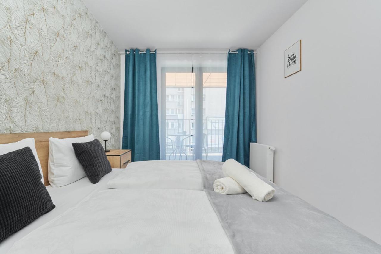 Nowoczesny Apartament Z Balkonem I Parkingiem W Centrum Wroclawia By Noclegi Renters ภายนอก รูปภาพ