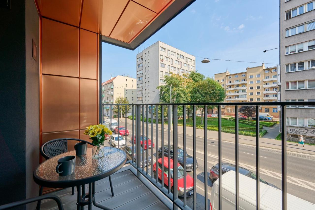 Nowoczesny Apartament Z Balkonem I Parkingiem W Centrum Wroclawia By Noclegi Renters ภายนอก รูปภาพ