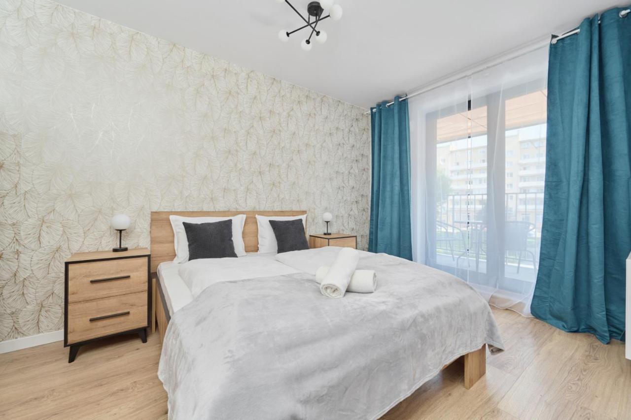Nowoczesny Apartament Z Balkonem I Parkingiem W Centrum Wroclawia By Noclegi Renters ภายนอก รูปภาพ